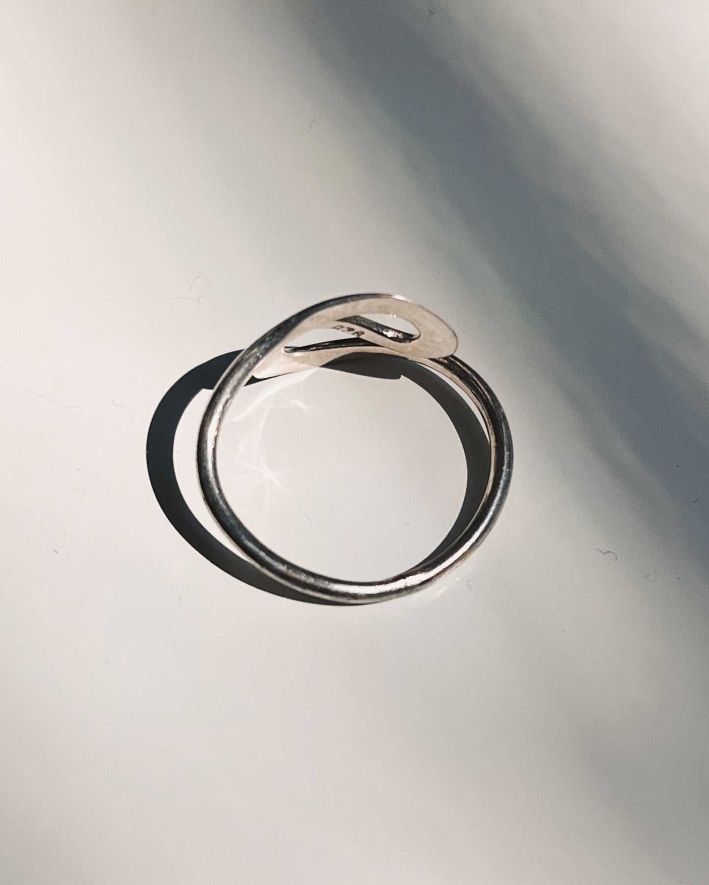 Vintage sSilver Curved Design Ring
