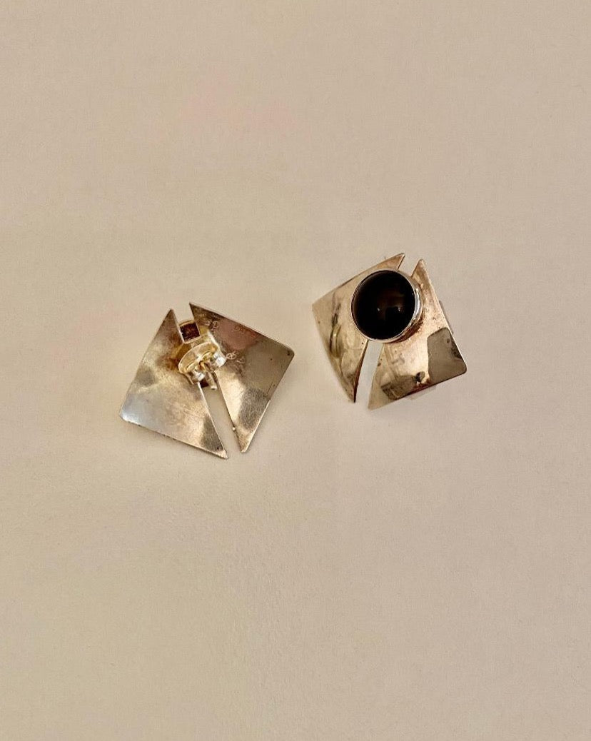 Onyx stone on silver earring
