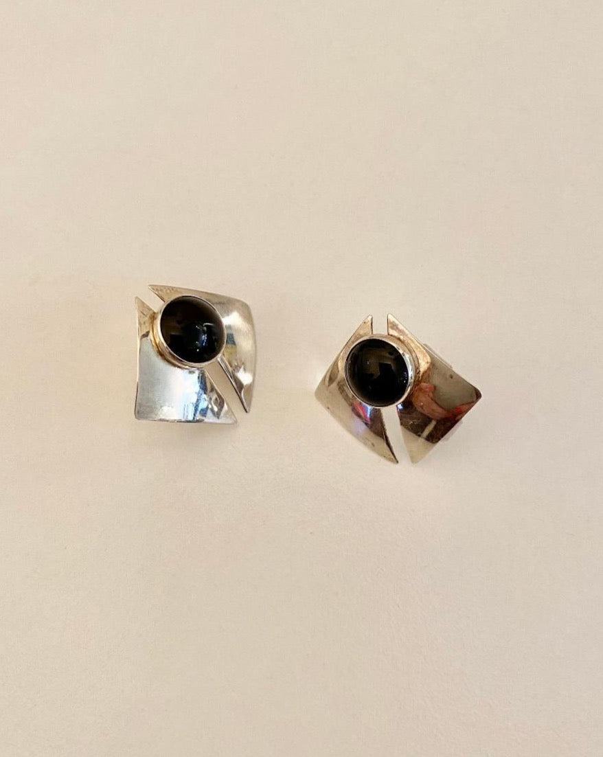 Onyx stone on silver earring