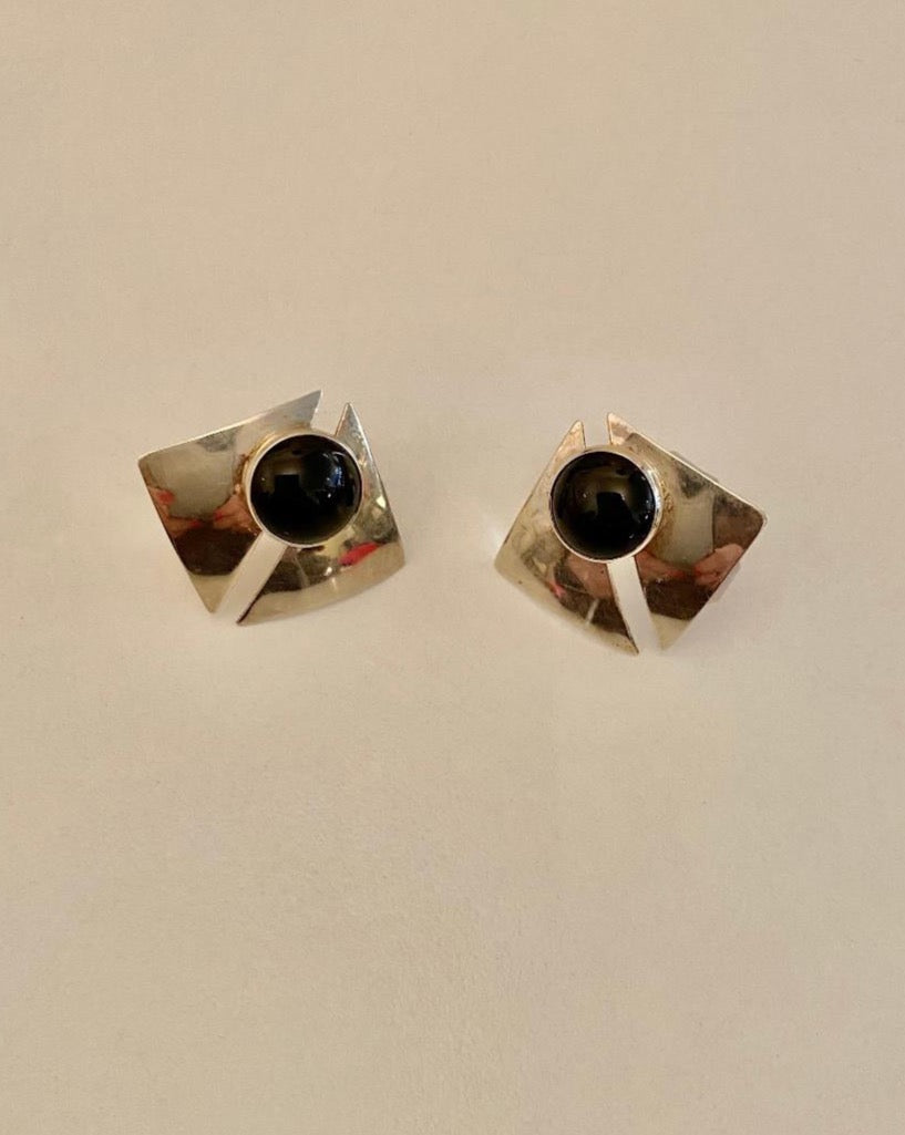 Onyx stone on silver earring